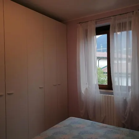 Bilocale Sul Lungolago Con Parco, Piscina E Terrazza *