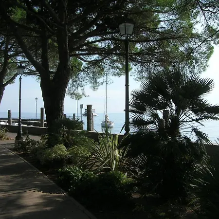 Bilocale Sul Lungolago Con Parco, Piscina E Terrazza Toscolano Maderno